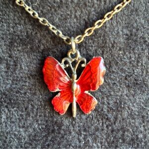 🌸VTG Red Butterfly Pendant Necklace